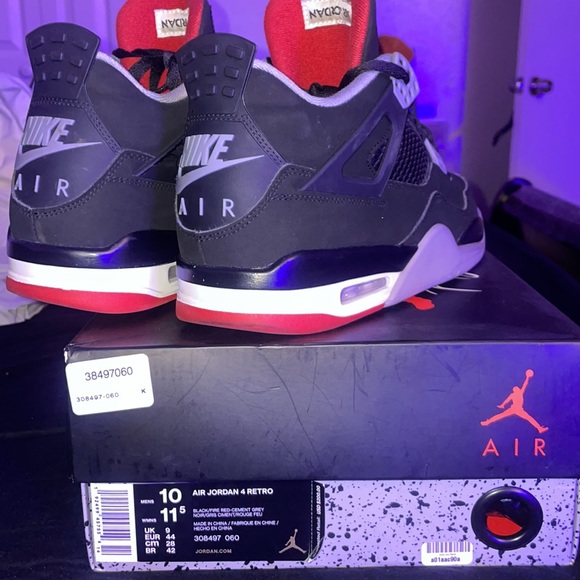 Bred 4s Retro "OG" 2019 - Picture 4 of 5